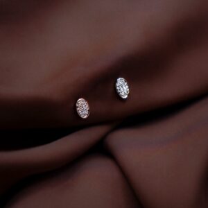 Stud earrings 8