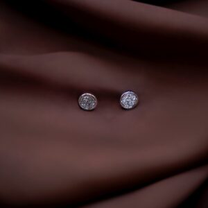 Stud earrings 3